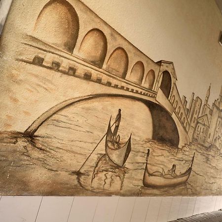 Hotel Moji Koeln Sieversstrasse Exteriör bild