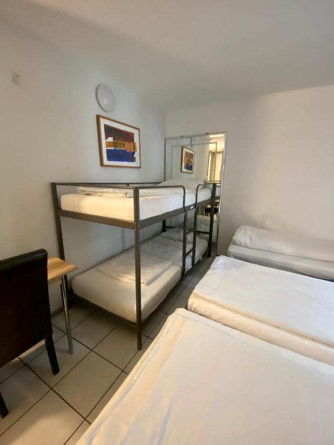 Hotel Moji Koeln Sieversstrasse Exteriör bild
