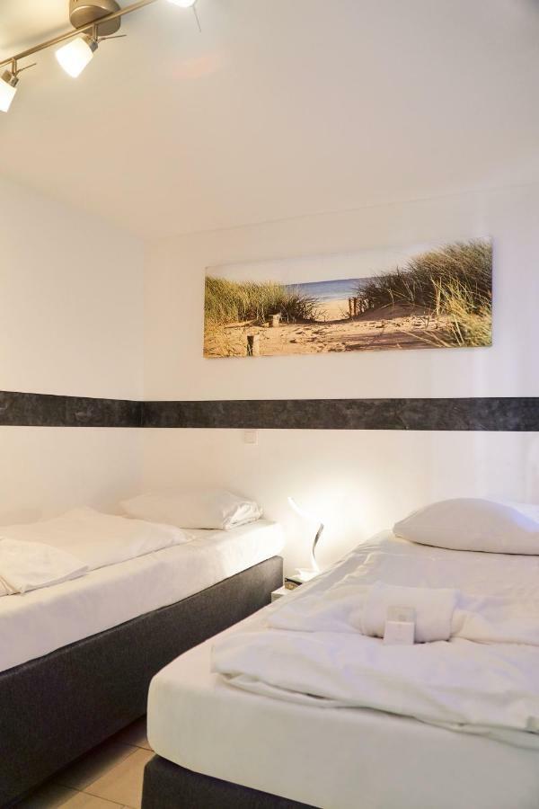 Hotel Moji Koeln Sieversstrasse Exteriör bild